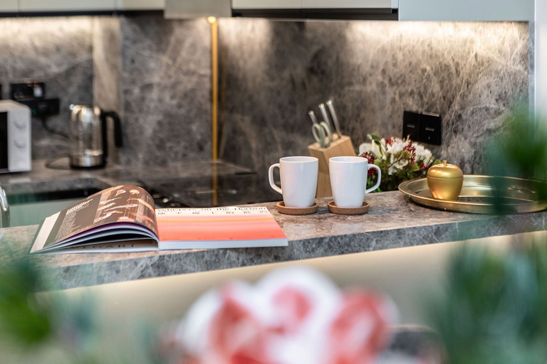 Interior detail 3, Stylish 1BR Apartment at Golf Gate, Dubai