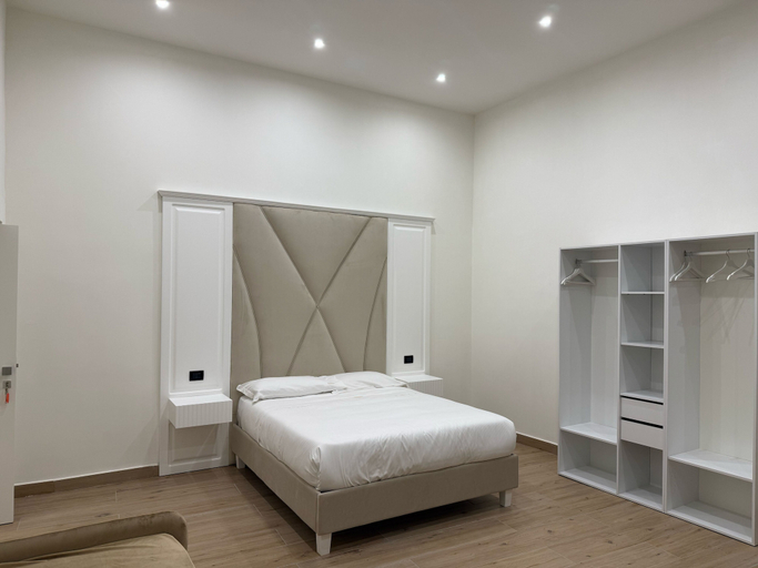Room 4, Chiaia Lifestyle, Napoli