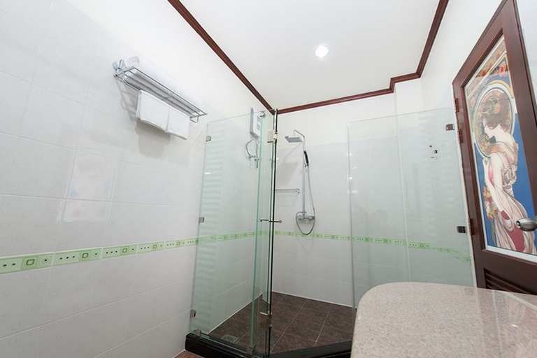 Bathroom 3, Nartsiri Residence And Hotel, Muang Ubon Ratchatani