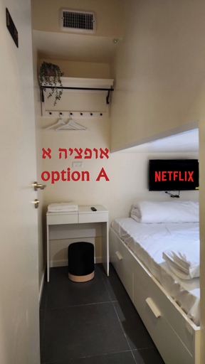 Room 5, Jeru Caps CityCenter