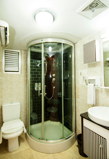 Bathroom 5, Century Park Residence, Dhaka