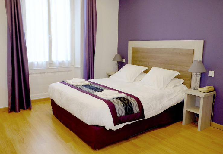 Bedroom 3, Logis Grand Hotel Pelisson, Dordogne