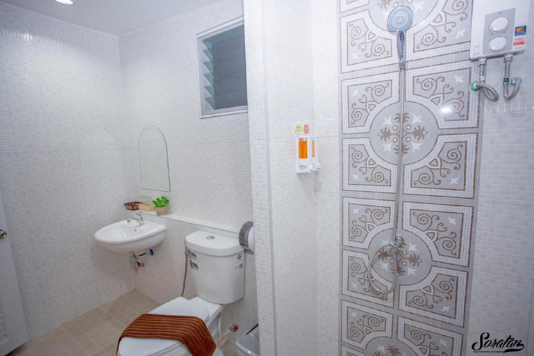 Bathroom 4, Green 2, Muang Chanthaburi