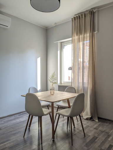 Others 3, bardolino center apartments, Verona