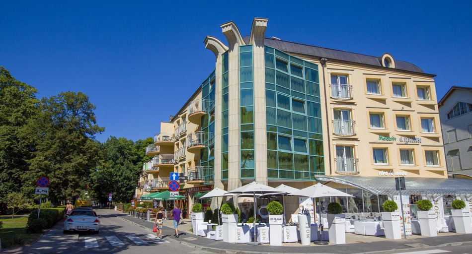 Others 3, Apartamenty Malachit, Kamień