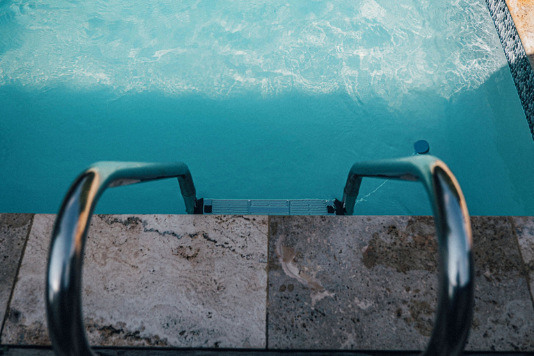 Pool 2, Domaine de cozance, Isère
