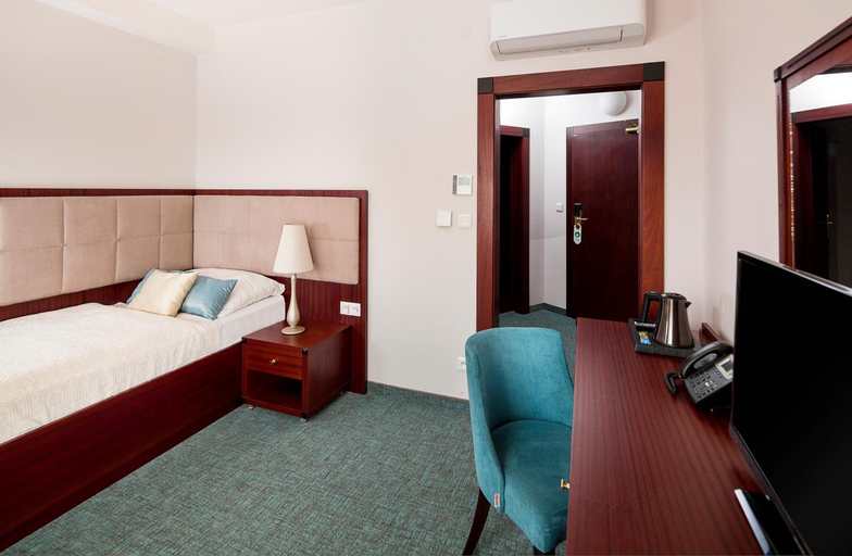 Bedroom 3, Kultura Hotel, Ružomberok