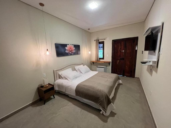 Room 4, Pousada Karandá, Serra Negra