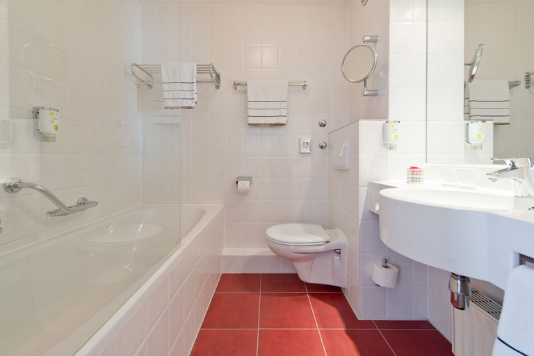 Bathroom 3, Achat Hotel Reilingen Walldorf, Rhein-Neckar-Kreis