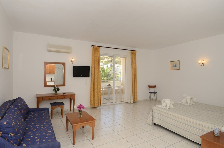 Bedroom 3, Costas and Chrysoula, Crete