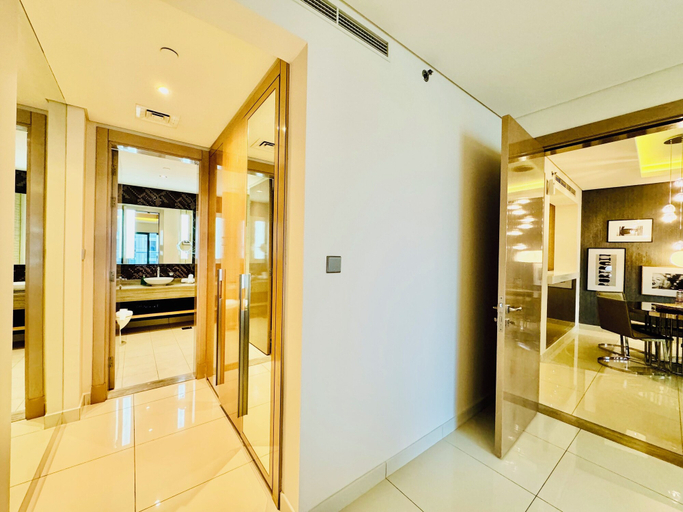 Others 1, SuperHost - Dubai Dreaming Stylish 1BR, DAMAC Towers Paramount, Dubai
