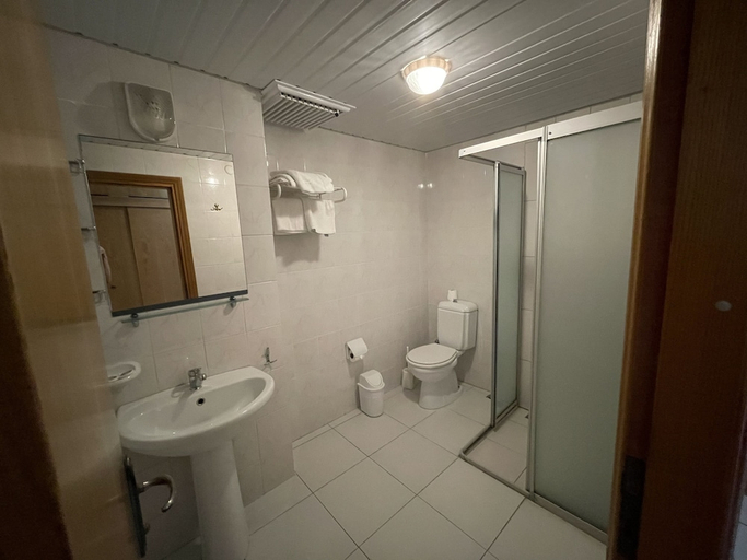 Bathroom 4, Miray Hotel Kleopatra, Alanya