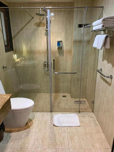 Bathroom 4, Skylark Boutique Hotel, Ba Đình