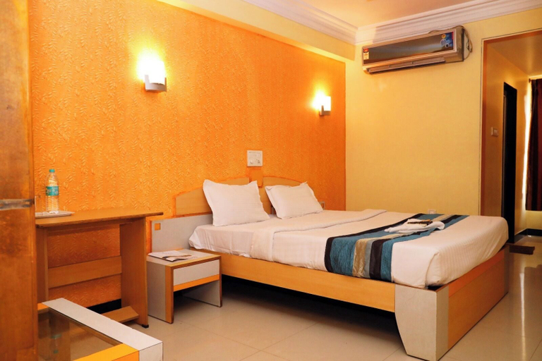 Room 2, Dhammanagi comforts, Dharwad