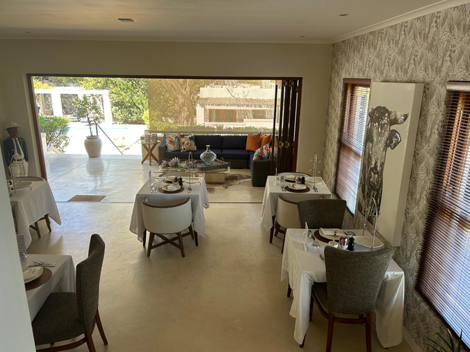 Food & Drinks 5, Residence Vive la Vie, Cape Winelands