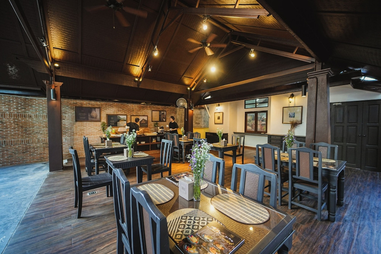 Food & Drinks 4, THEE Kashatharn by TH District, Muang Chiang Mai