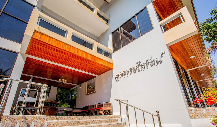 Exterior & Views 1, The Uncle Beach Resort, Bang Saphan Noi
