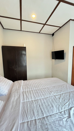 Room amenity 4, Agni Homestay, Yogyakarta