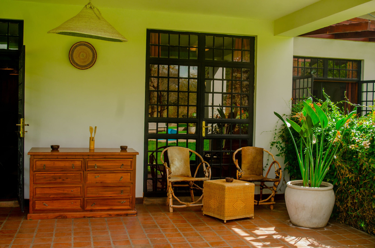 Terrace/patio 2, Amani Farmhouse, Meru
