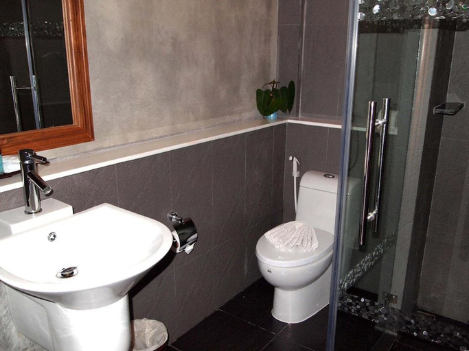 Bathroom 4, Fanari Khaolak Resort - Courtyard Zone, Takua Pa