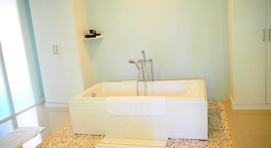 Bathroom 3, Purin Resort & Restaurant, Nua Khlong