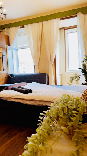Room 4, 2BR Apartment for 5 Near Stadthalle, Wien