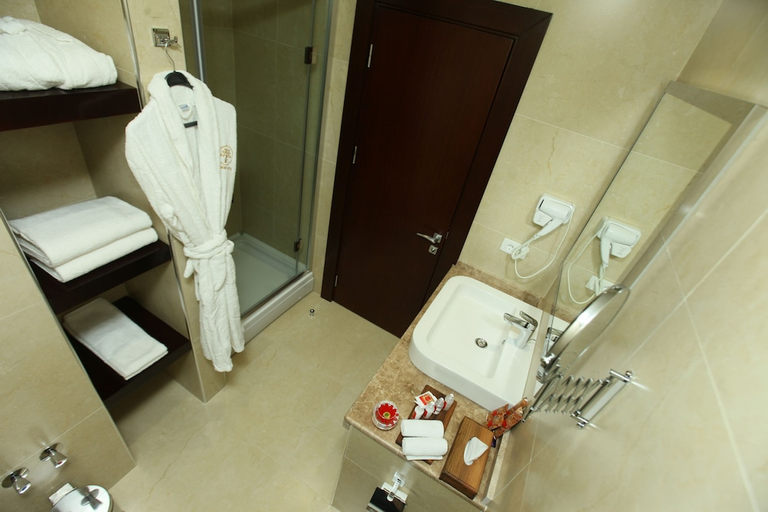 Bathroom 3, Harmony Hotel Baku, Baku