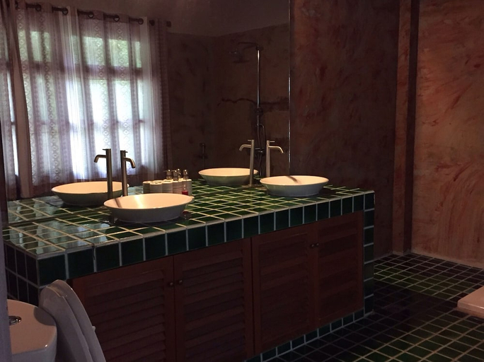Bathroom 3, Chiangmai Royal Creek, Hang Dong