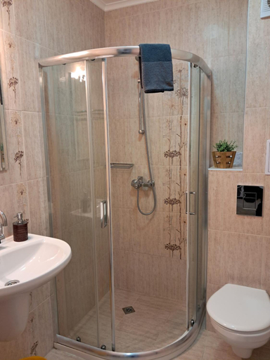 Bathroom 3, Aparthotel Iglika, Pomorie