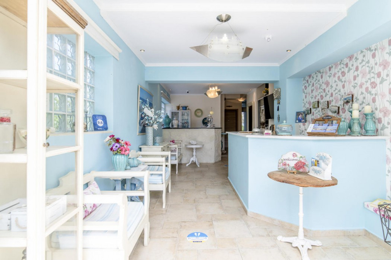 Food & Drinks 4, Agnadi Suites, Ionian Islands