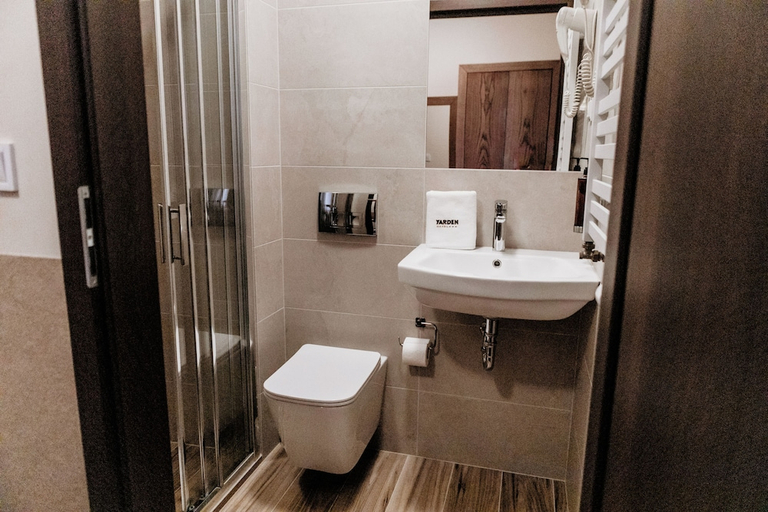 Bathroom, Yarden Aparthotel by Artery Hotels, Kraków City