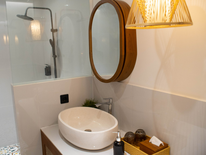 Bathroom 5, Bhumi Andhara Villa, Sleman