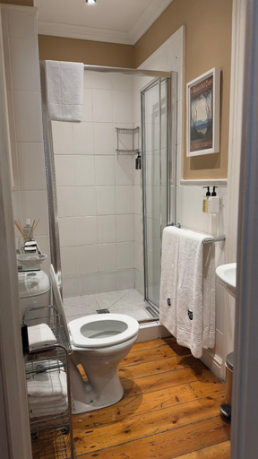 Bathroom 3, Tintagel Guest House, City of Cape Town