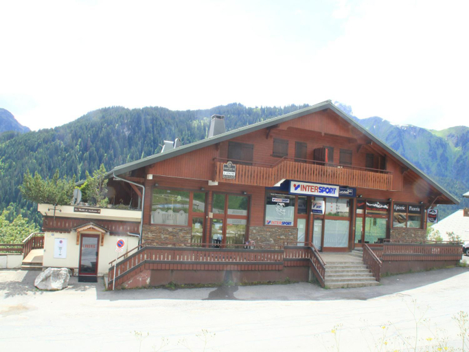 Exterior view 2, Apartment with parking near Ski area, Haute-Savoie