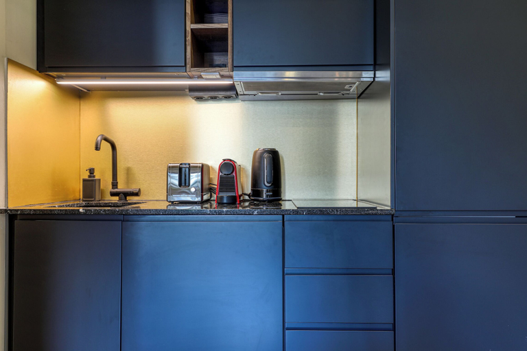 Private kitchen 5, MONTAIGNE EXECUTIVE SUITE, Paris