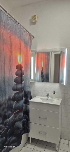 Bathroom 3, Comfortable 2BR Apt Near Vienna Center, Wien