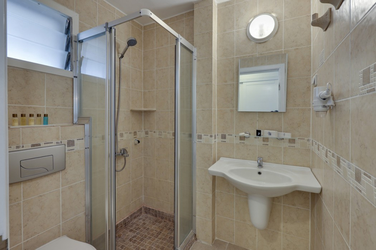 Bathroom 5, Charm Beach Hotel, Bodrum