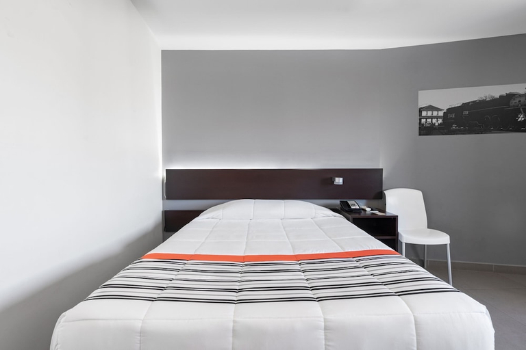 Bedroom 2, City Express Junior by Marriott Aguascalientes Centro, Aguascalientes