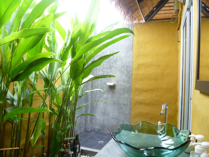 Bathroom 3, The Park Drive-Thru Check-In Resort, Thanyaburi