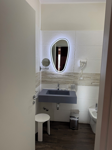 Bathroom 5, B&B Leus Appartment, Reggio Di Calabria
