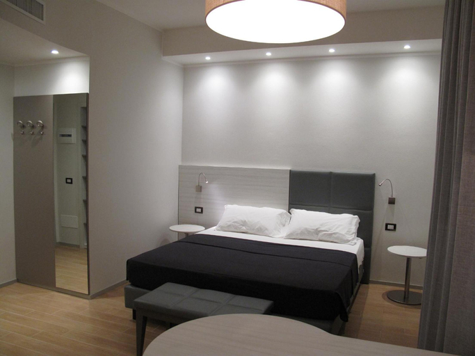 Bedroom 2, HOTEL SORRISO, Rimini