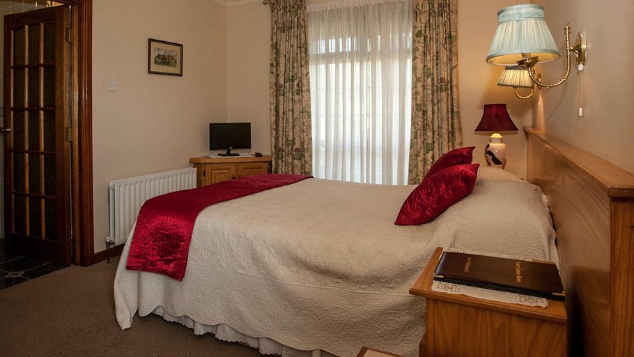 Bedroom 2, Ardmor Country House