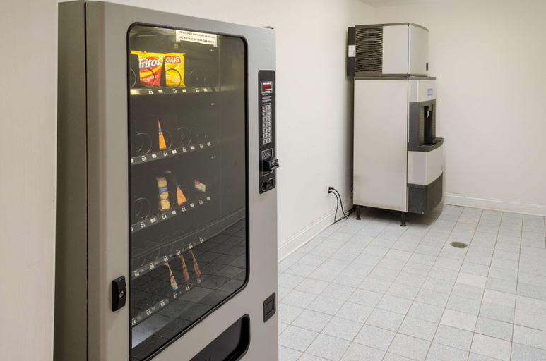 Food & Drinks 4, Motel 6 Mobile, Mobile