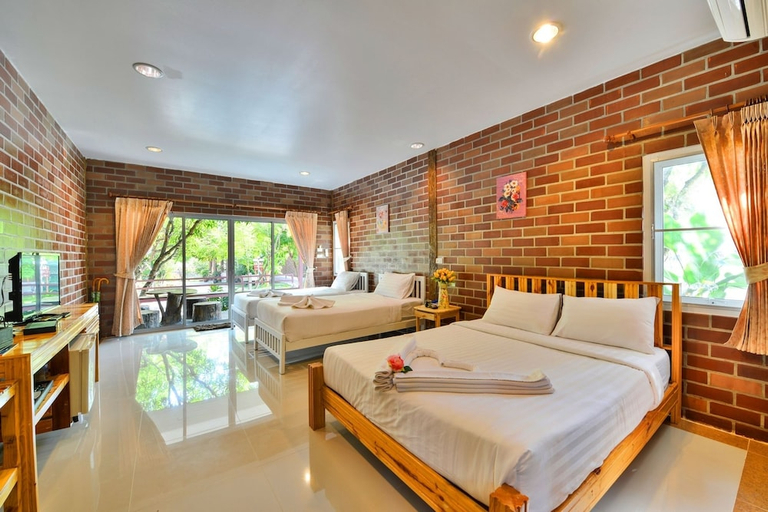 Bedroom 2, Theerama Cottage Resort, Suan Phung
