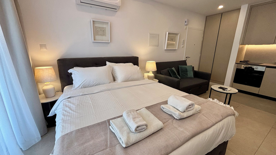 Room 3, White Arches Studio Suite by TrulyCyprus