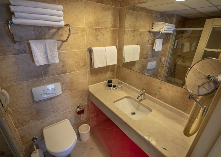 Bathroom 3, Turunc Resort Hotel, Marmaris