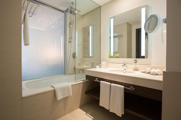 Bathroom 5, Royal M Hotel Fujairah by Gewan, Fujairah