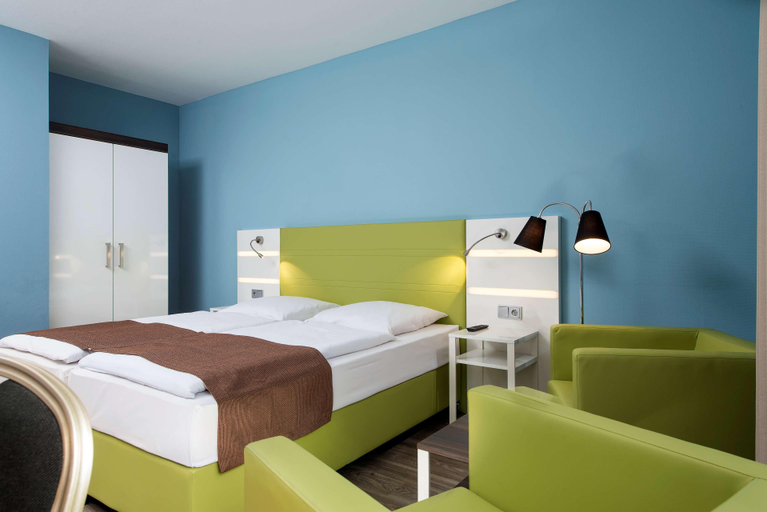 Bedroom 2, Hotel Sindelfingen City, Böblingen