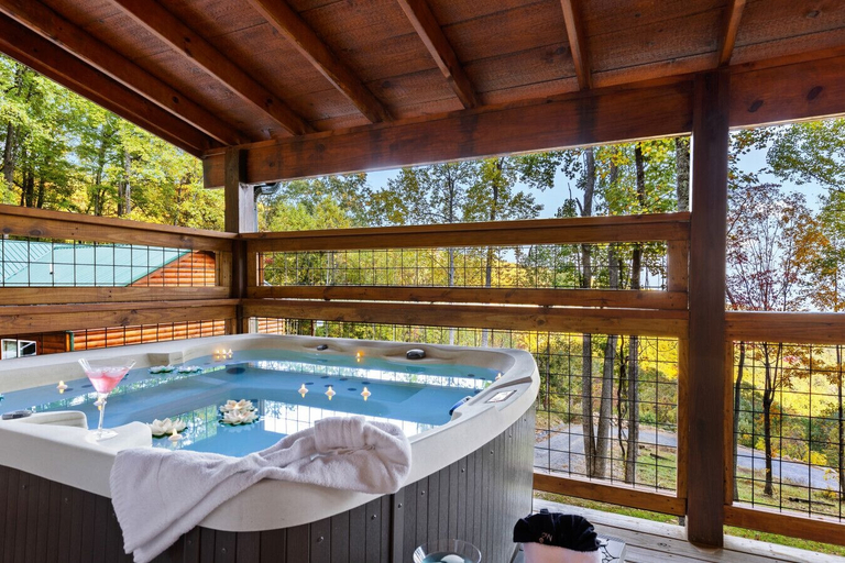 Outdoor spa tub 5, Twin Summit Resort, Sevier