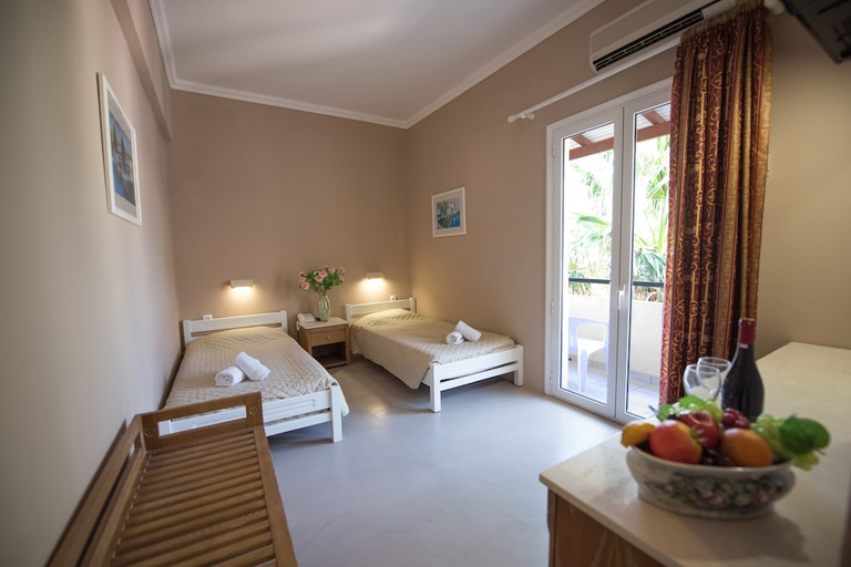 Bedroom 2, Ipsos Di Mare - Adults Only, Ionian Islands